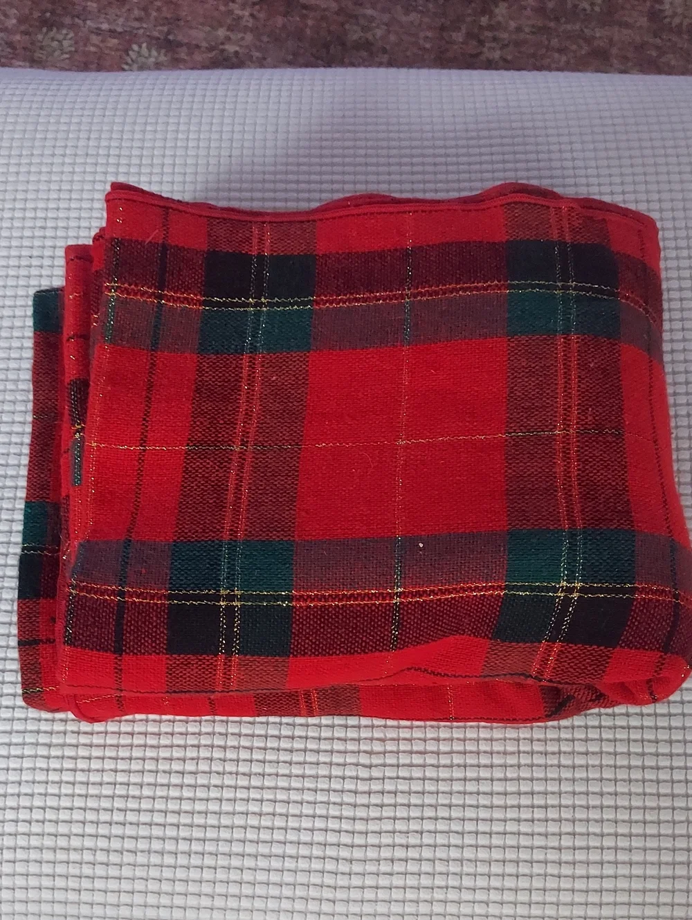Vintage Red/Green/Gold Plaid Holiday Tablecover - Classic Tartan Design
